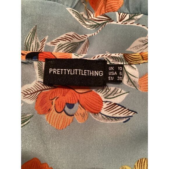 Pretty Little Thing Blue Floral Print Wrap Mini Dress US Size‎ 6 - Picture 4 of 5